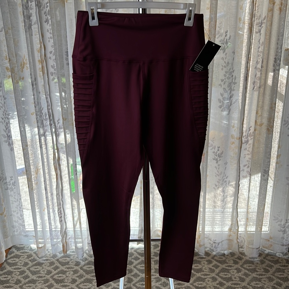 Leg End Athletic Leggings